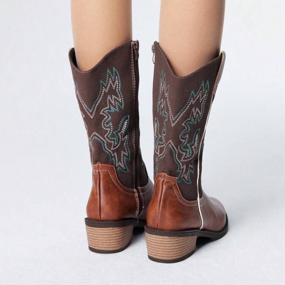 Brown cowboy embroided Women's Boots - Picture 5 of 5